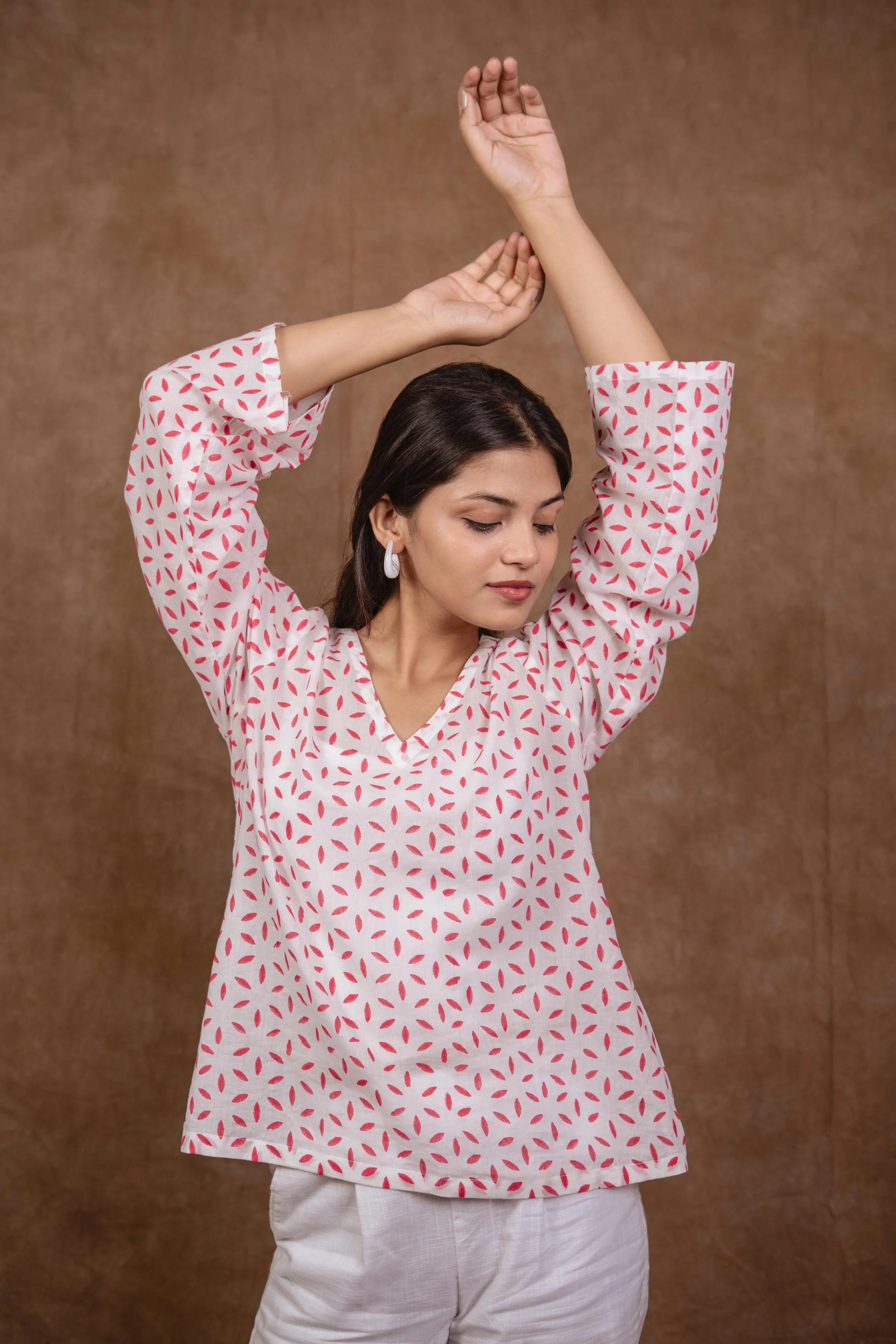 Kana Mul oversized top - Image 3